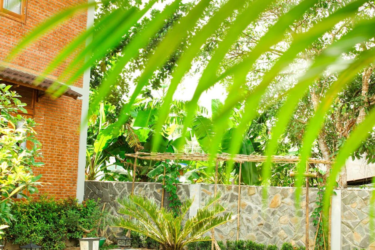 Sam Ong Lang Homestay 두옹 동 외부 사진